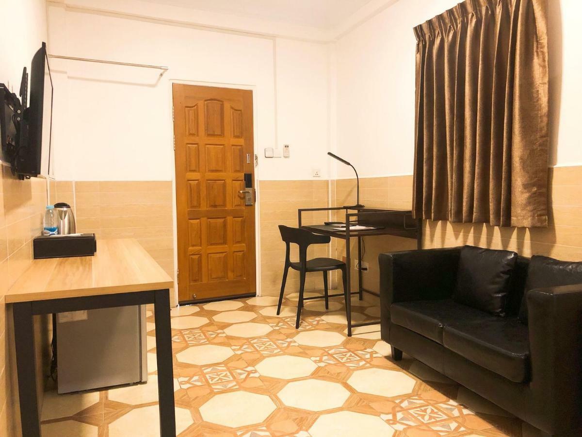 K.C Residence Янгон Экстерьер фото